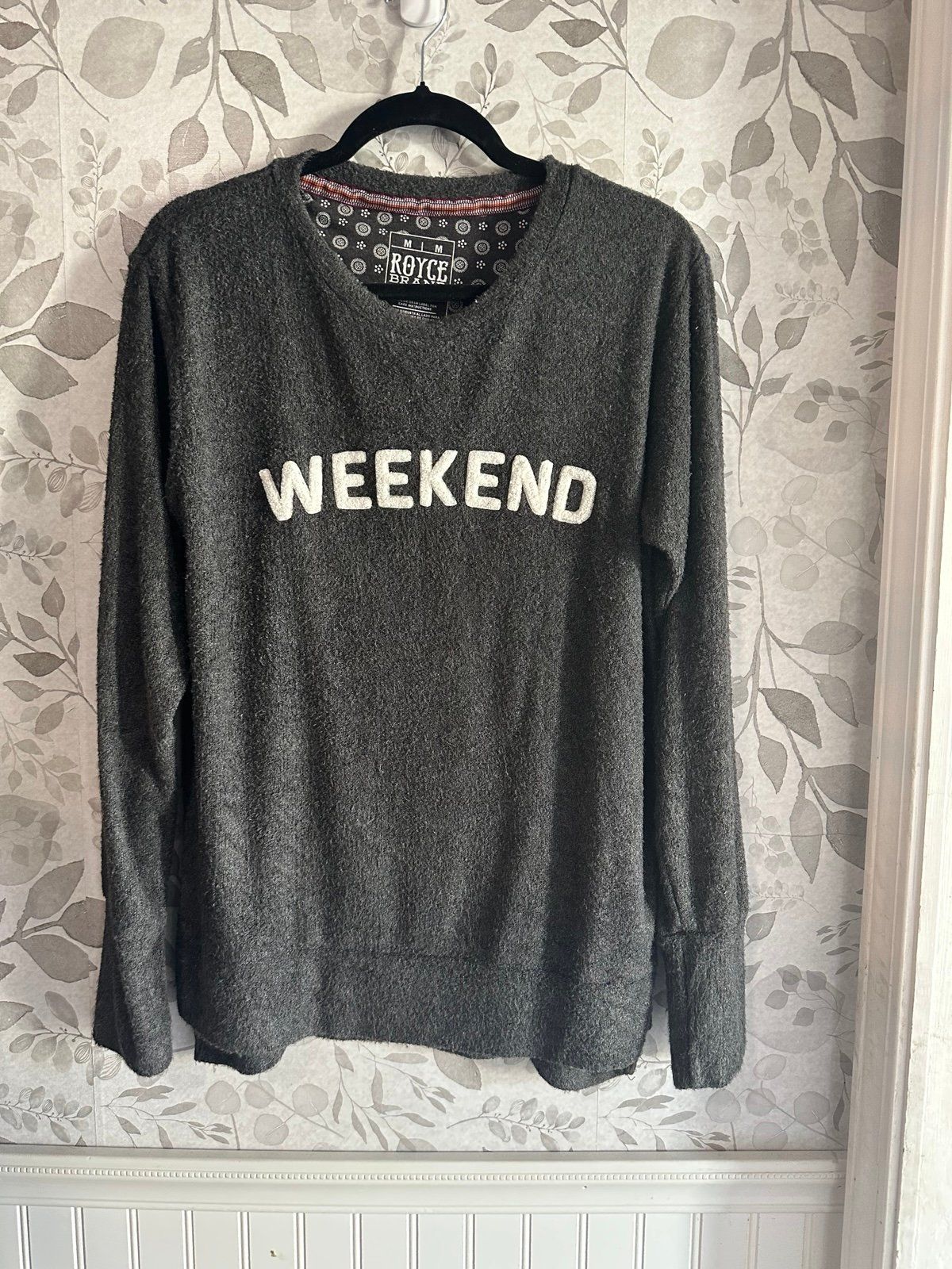 Royce Brand Womens Weekend Grey Sweatshirt Medium